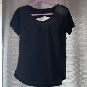 Lululemon T-shirt